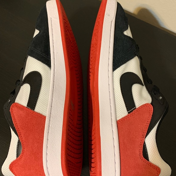 Men’s Nike SB Alleyoop “Black Toe Chicago” Size-12 Red Black White (CJ0882 102) - Picture 9 of 9